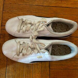 Mens 9.5 white sneakers Puma classic